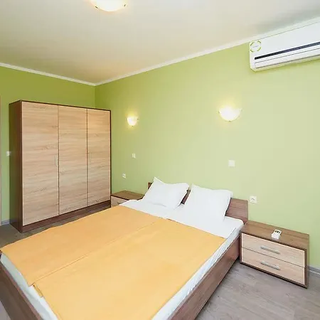 Boris Apartment